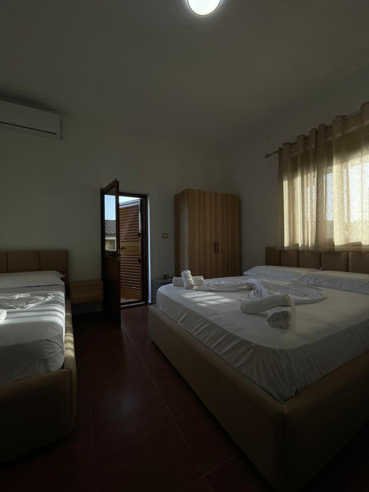 Prela'S Rooms Shkodër Exterior foto