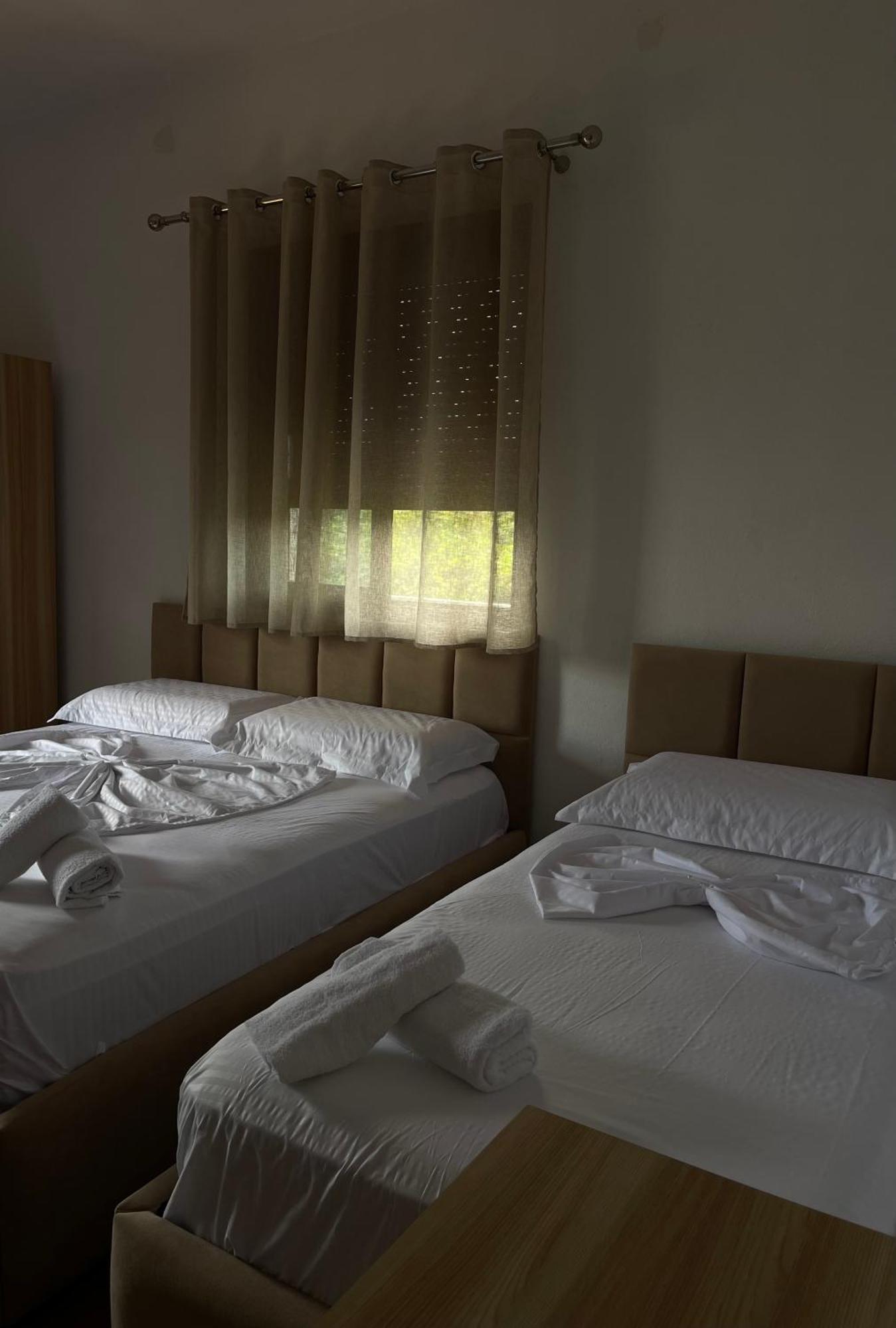 Prela'S Rooms Shkodër Exterior foto